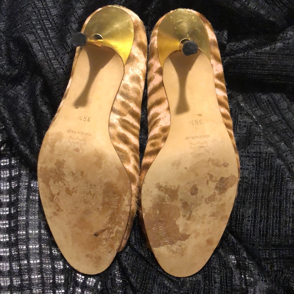 Manolo Blahnik Leopard Print Heels - Picture 10 of 11
